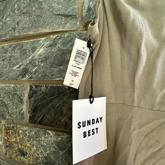 Aritzia Summer Dress - Sunday Best - Picture 2 of 4